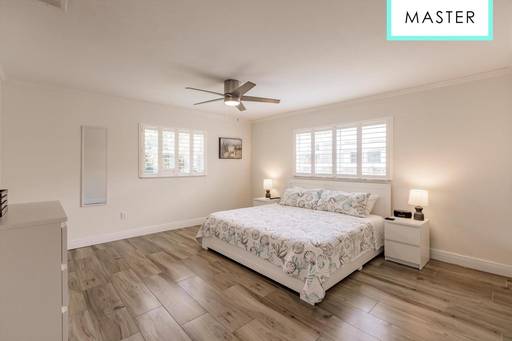 Amazing With Hot Tub Jacuzzi, Bbq, Pool Table - 1 Mile To Beach! Hébergement de vacances