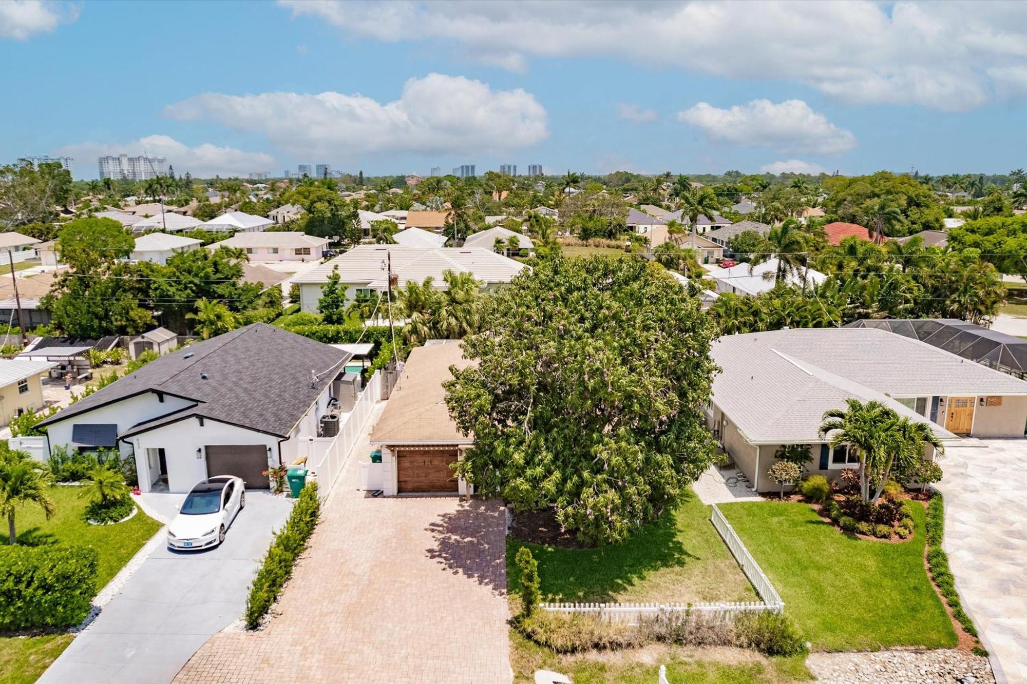 Amazing With Hot Tub Jacuzzi, Bbq, Pool Table - 1 Mile To Beach! Hébergement de vacances *